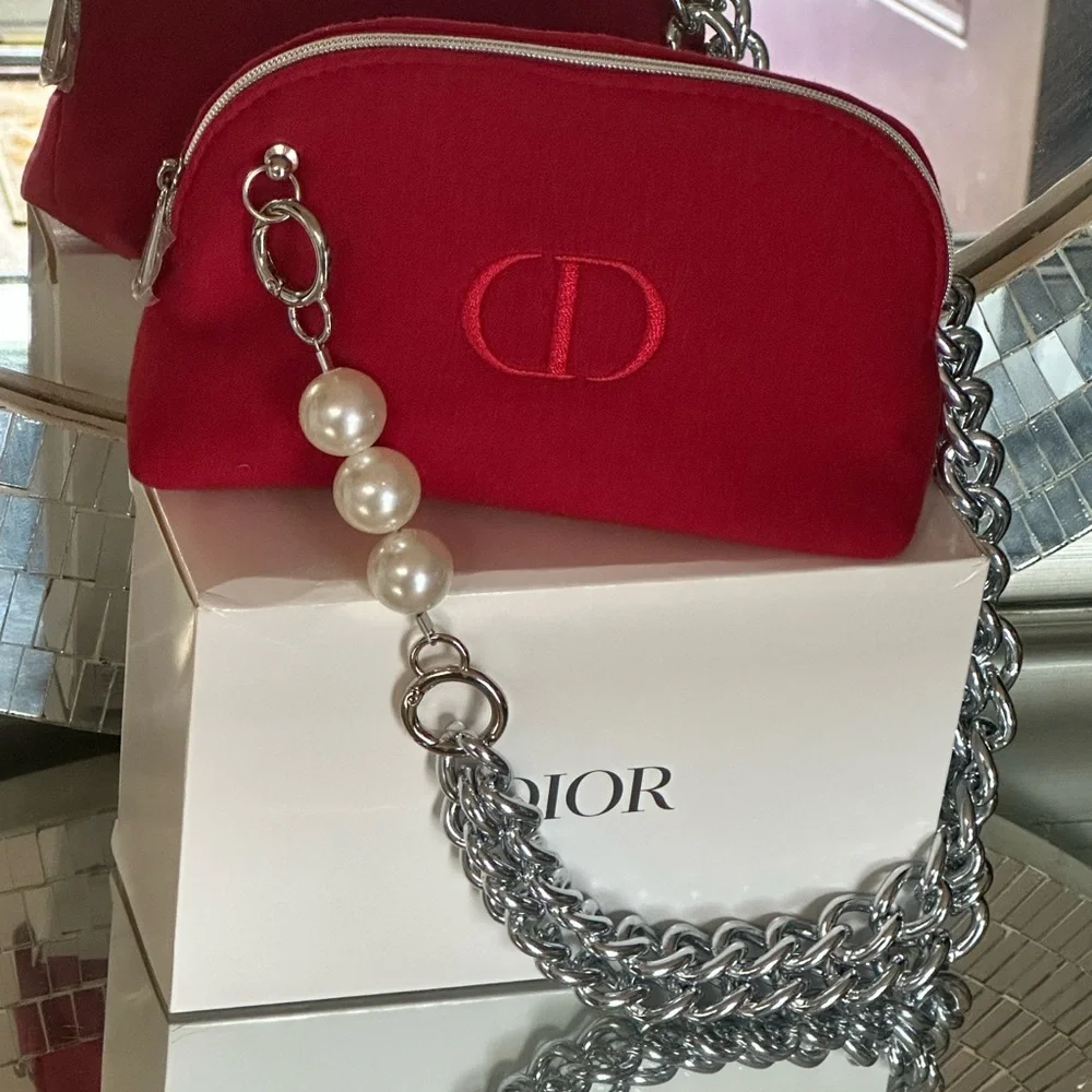 Dior - Picture 3 of 16